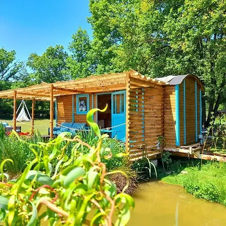 La Roulotte Du Pecheur Vila Saint-Prive Exterior foto